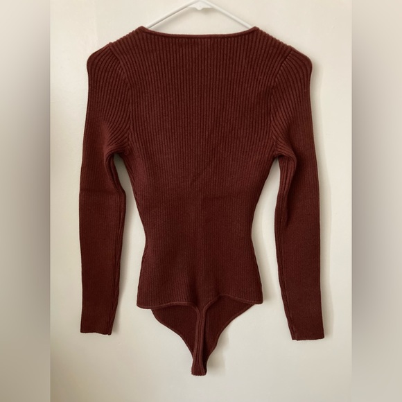 🆕 NWOT, Abercrombie & Fitch Long-Sleeve Ribbed Sweetheart Neck Bodysuit, Size M - Picture 5 of 6